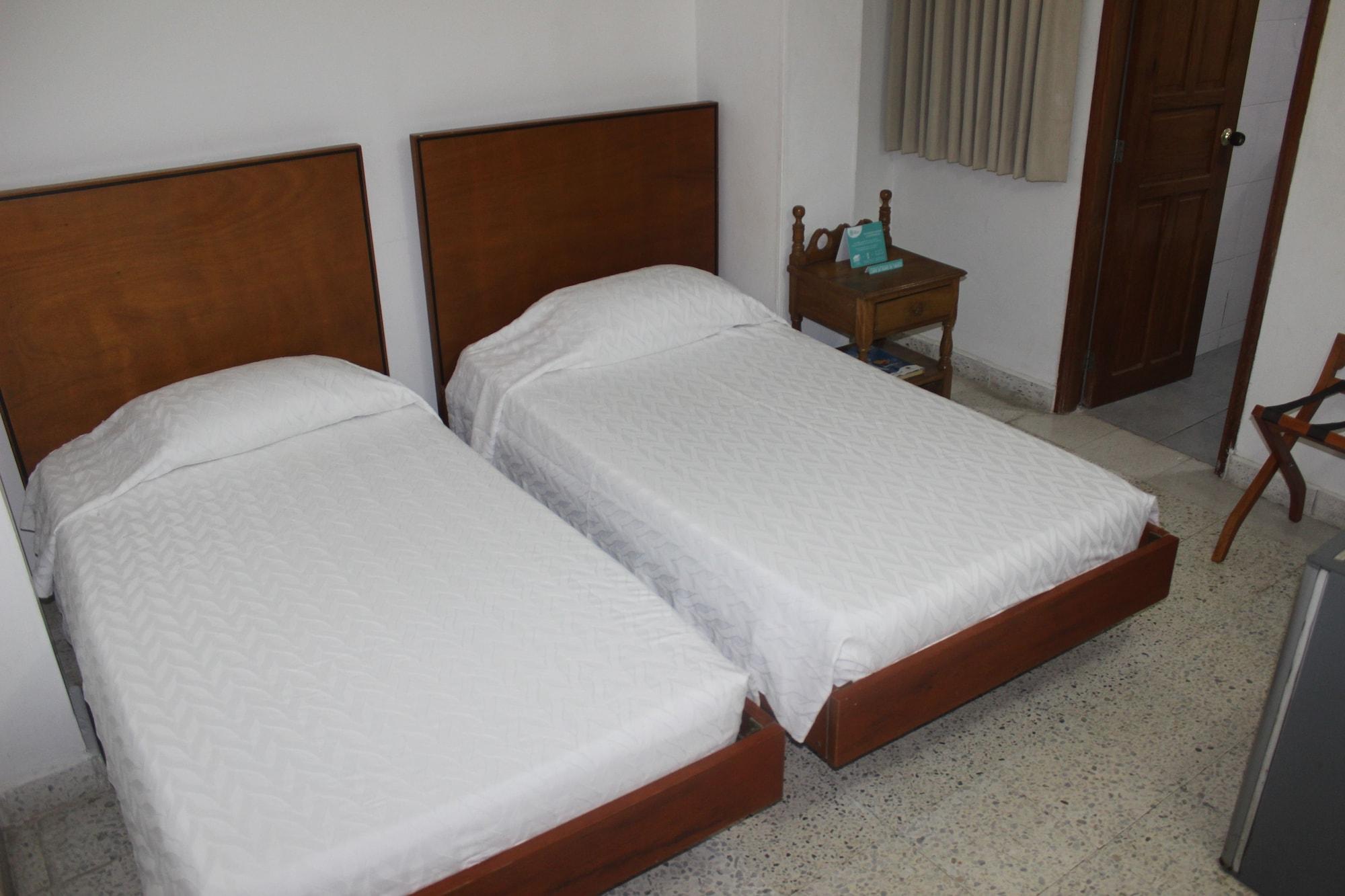 Hotel Monterrey バランキージャ エクステリア 写真