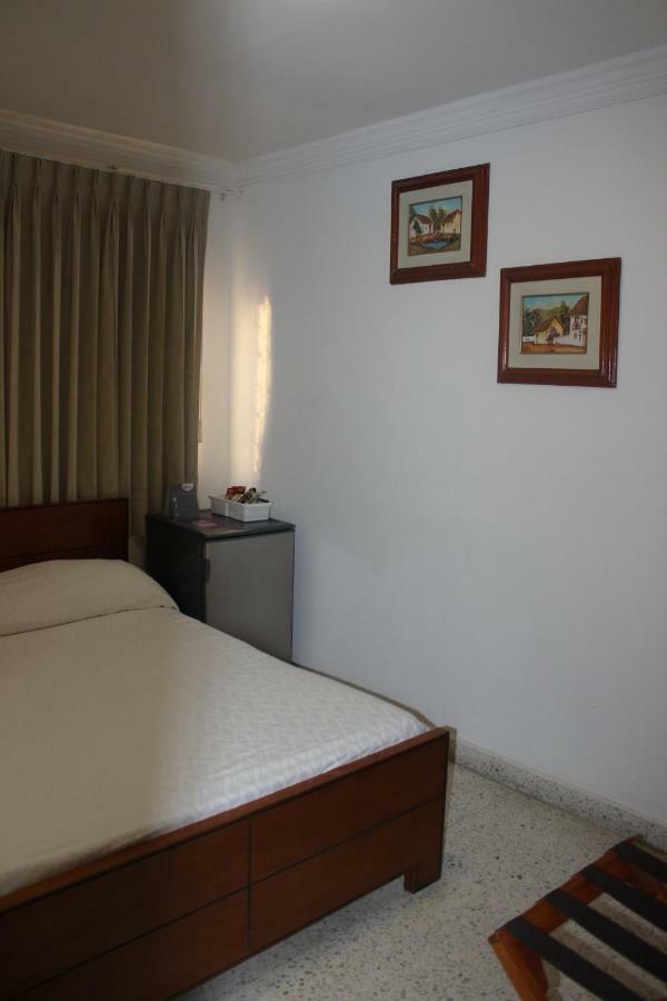 Hotel Monterrey バランキージャ エクステリア 写真