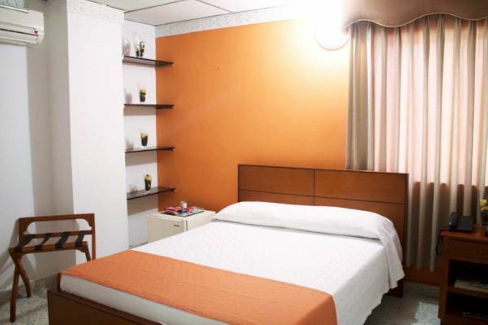Hotel Monterrey バランキージャ エクステリア 写真